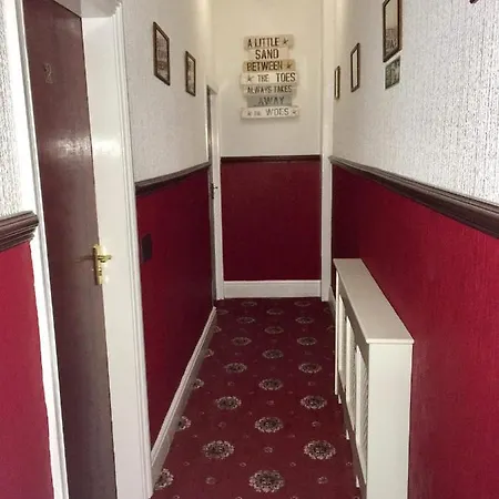 Hilbre 2* Blackpool