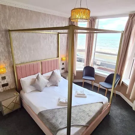 Tiffany's Hotel 3*