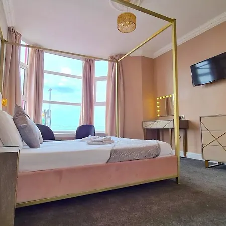 Tiffany's 3* Blackpool