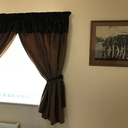 The Feathers Bed & Breakfast 3*