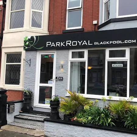 Parkroyal فندق