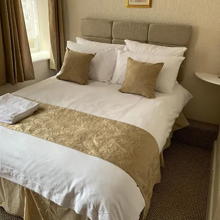 Sharn Bek Hotel 2*