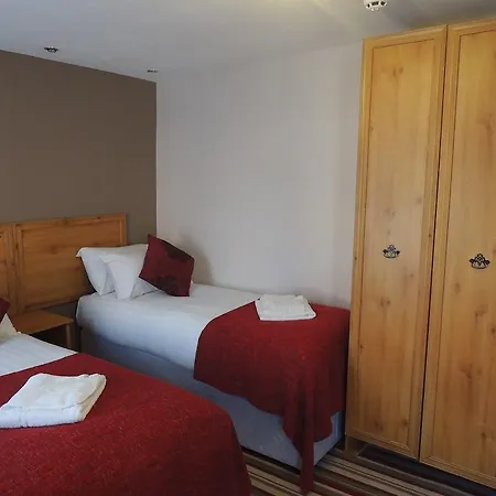 White House Hotell 2*