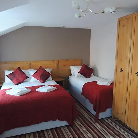 Hotell White House 2*