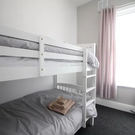 Holiday home Egerton Choice - Town Centre - Modern And Spacious - Large Blackpool