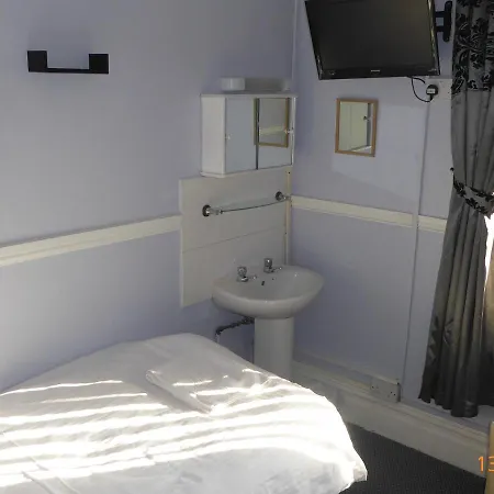 Rest And Welcome 3* Blackpool