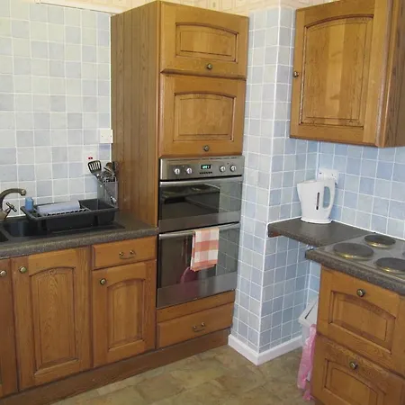 Lindisfarne - Families & Couples Only Appartement Blackpool