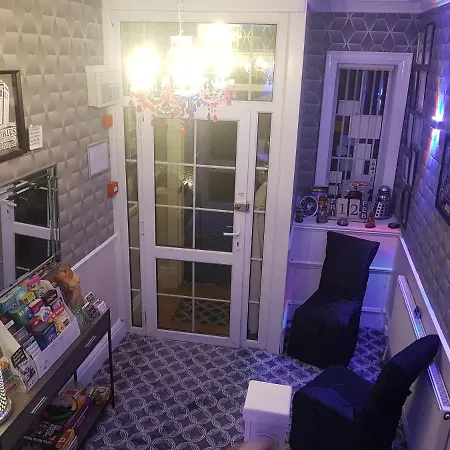 A&p At The Sheron House 4* Blackpool