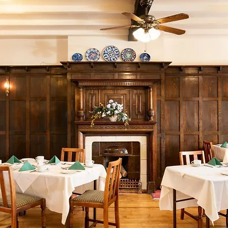 The Headlands 3* Blackpool