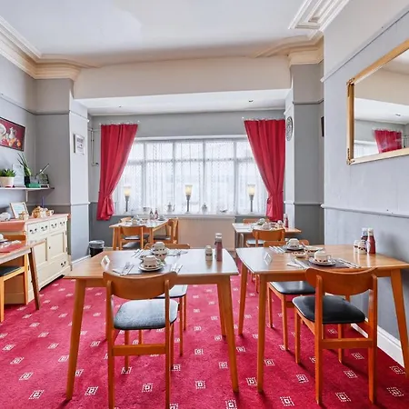 The Wilton International Bed & Breakfast Blackpool