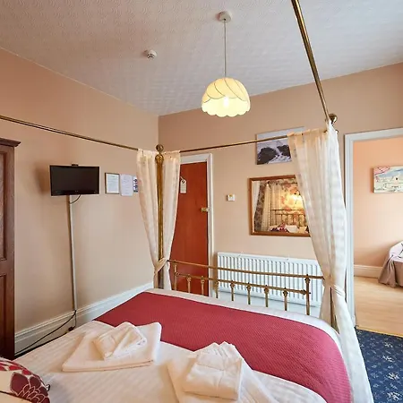 The Wilton International Bed & Breakfast Blackpool