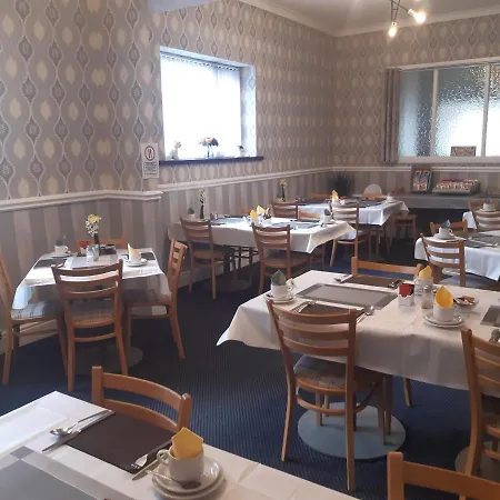 Wellington 2* Blackpool