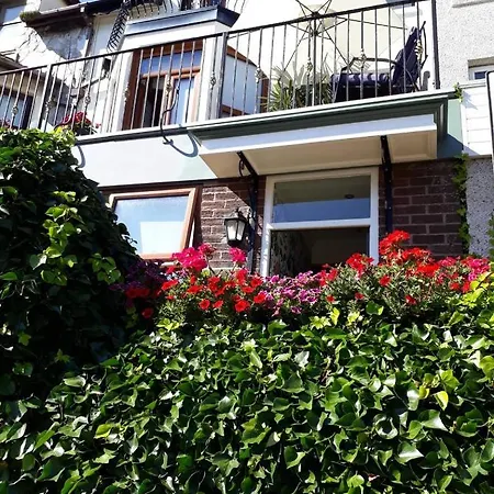 The Lonsdale Guest house Blackpool