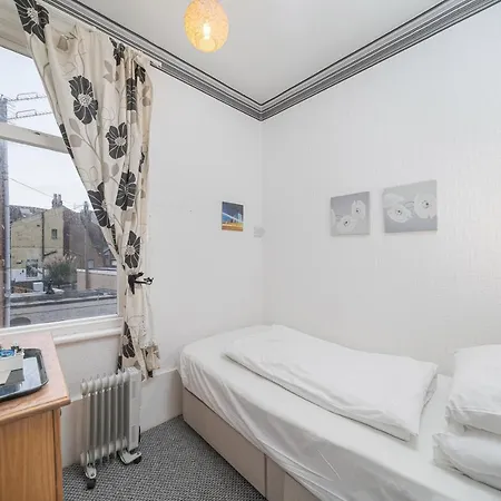 Deneside 3* Блэкпул