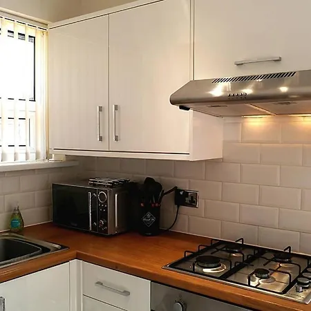 Bee Bungalow In Apartment *