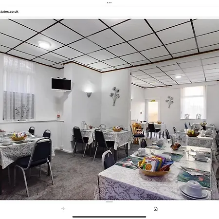 丹尼斯考特酒店 酒店