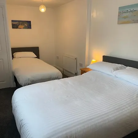 Delamere Ground Floor Flat * Blackpool