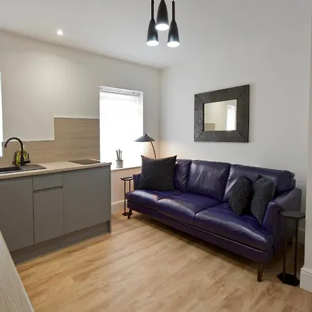 Apartment Blackbird And Luxury 14