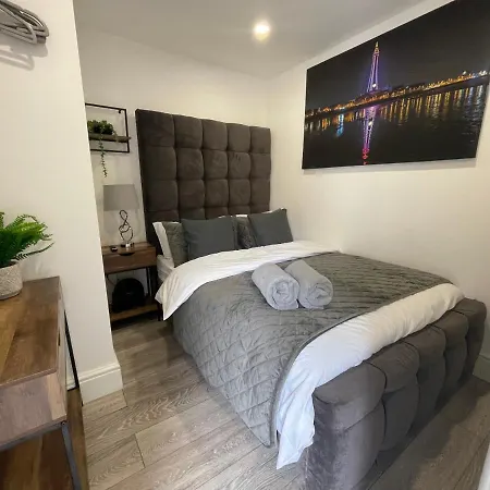 Apartamento Osborne Luxury Hot Tub And Jacuzzi *