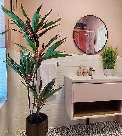 The Callie By Sasco Holiday home *