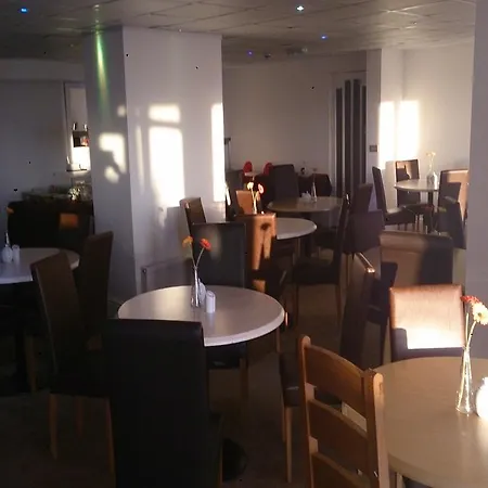 新皇家温莎酒店 酒店 2*