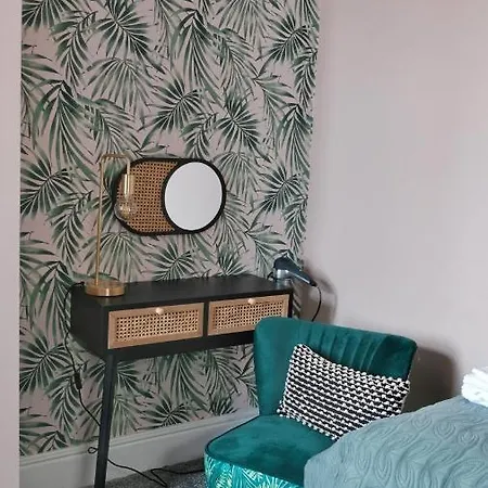 The Callie By Sasco Holiday home