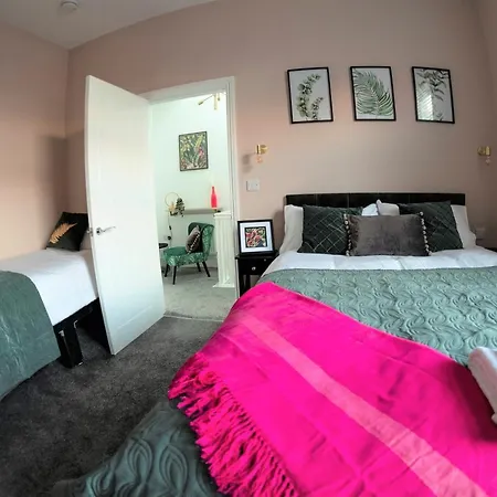 The Callie By Sasco Holiday home