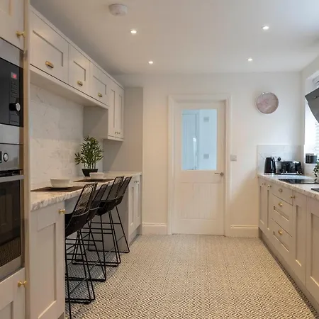 The Callie By Sasco Holiday home