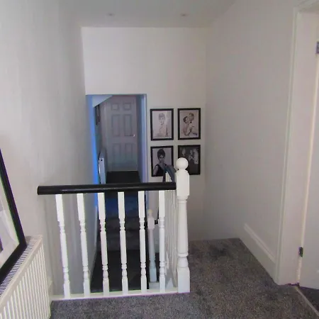 Apartment Two Bedroom Town Centre Blackpool