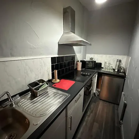 Green Paradise Apartment Blackpool