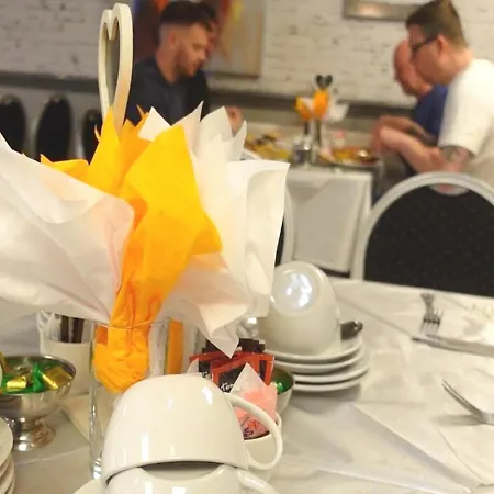The Sandringham Court & Apartment-all Groups Welcome 3* Blackpool