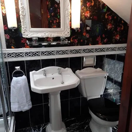 The Lonsdale Guest house Blackpool