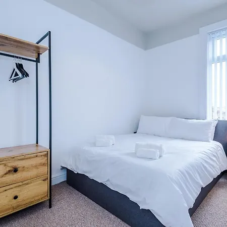 Foxhall House - Holiday home *