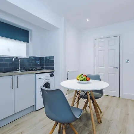 Foxhall House - Holiday home *