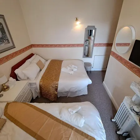 Hotel Lily *