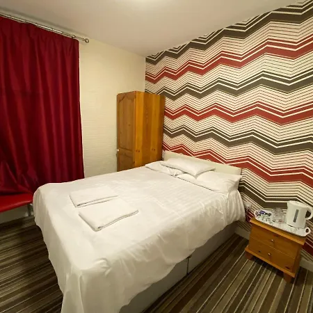 Chilton Hotel 2*