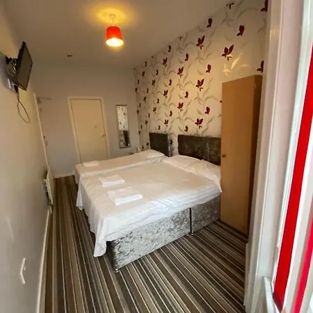 Chilton Hotel 2*
