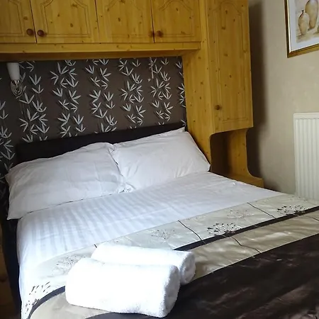 Bed & Breakfast The Montclair 3*