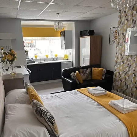 Berkswell Apartment *