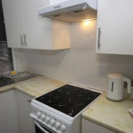 Appartement Barton Beachside - Penthouse Twobedroom Apartment, Double & Twins - & Promenade Location - Over 21's, Family Friendly Only, Id Required, Stairs Access, Free Parking Blackpool
