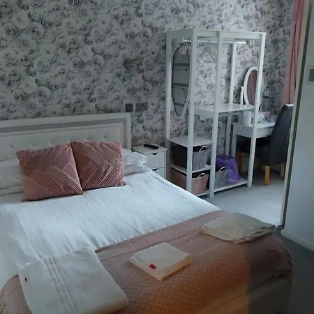 Hotel Delamere 3*
