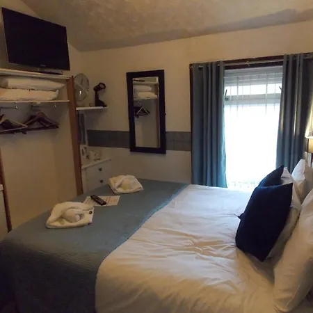 Bed & Breakfast The Rockley 2*