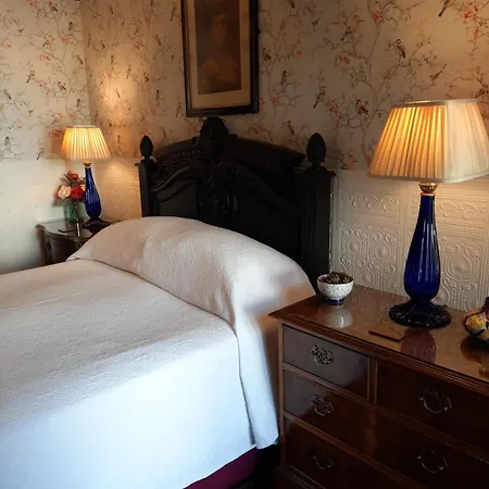 The Lonsdale Guest house