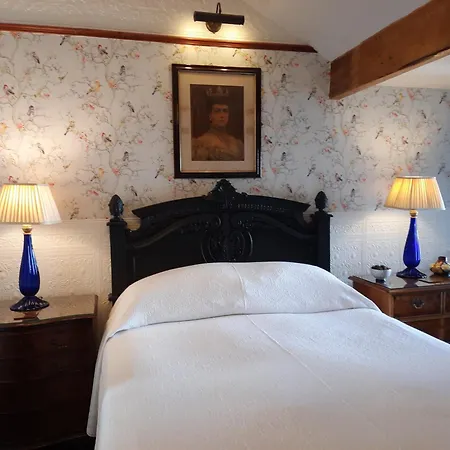 The Lonsdale Guest house 2*