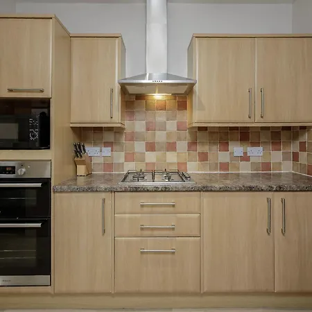 Arnside - Spacious 10-bedroom Seaside * Blackpool