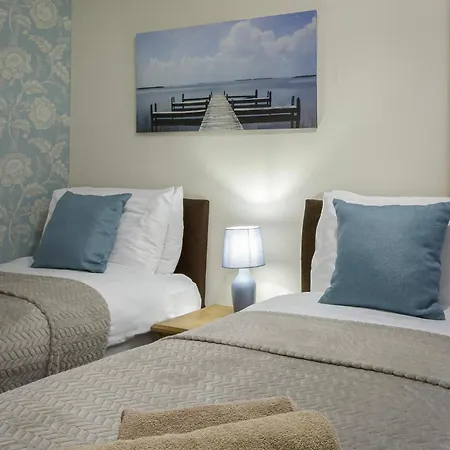 Vakantiehuis Arnside - Spacious 10-bedroom Seaside Blackpool