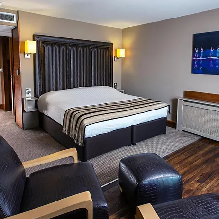 The Big Blue - Pleasure 4* Blackpool