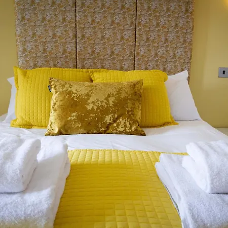 Apartment Granada Apartments Berkeley Blackpool