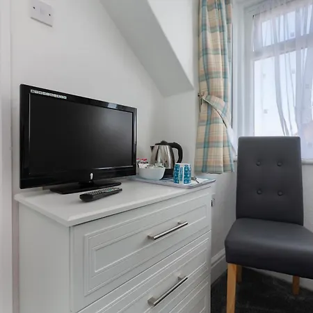 The Beechcliffe - Over 35's Only 3*