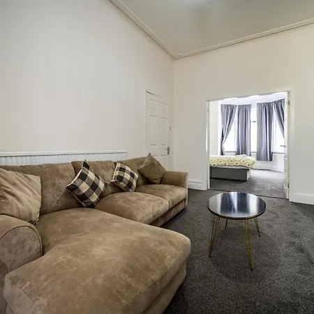 Дом отдыха Heart Of - Sleeps 10 - Parking